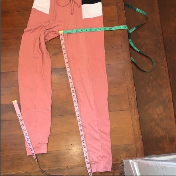 Like New Wildfox Blocked Soto Warm-Up Sport Raina Sweatsuit Mulled Rose Multi - Picture 8 of 15